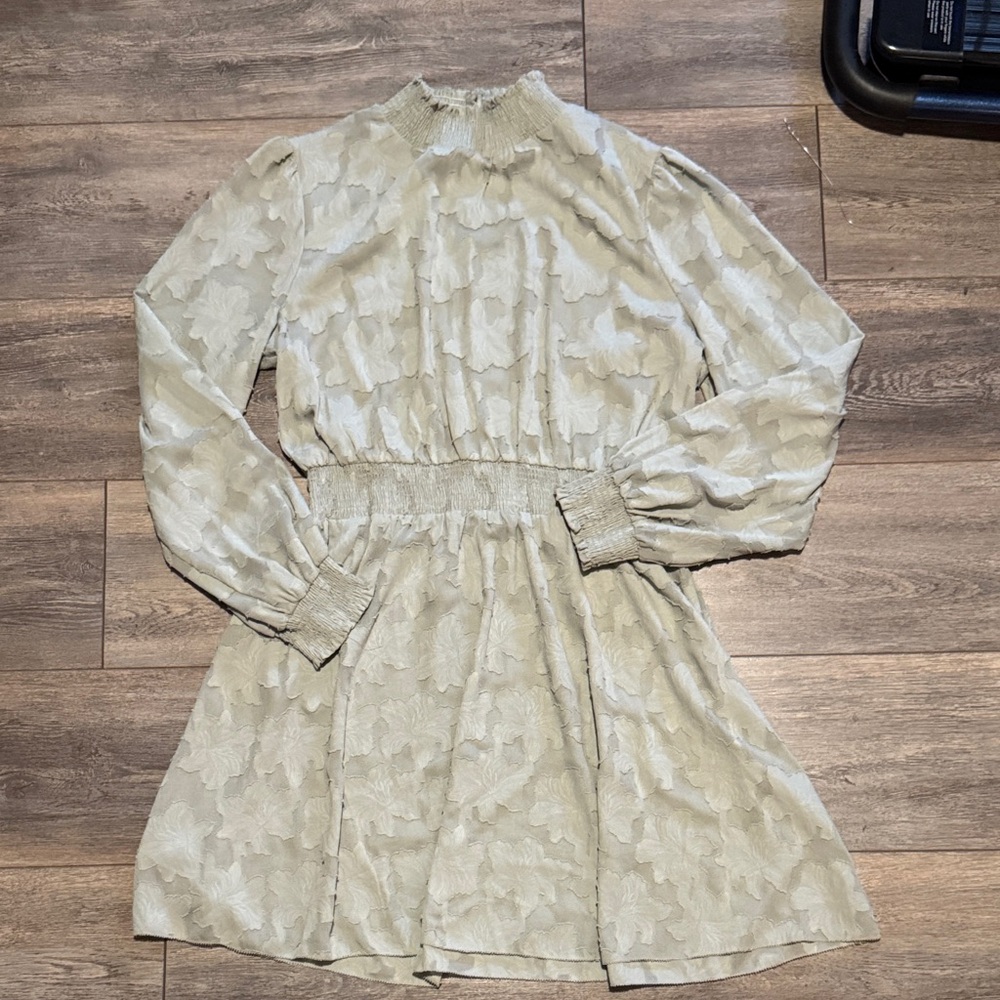 Lost + Wander Textured Cream Top